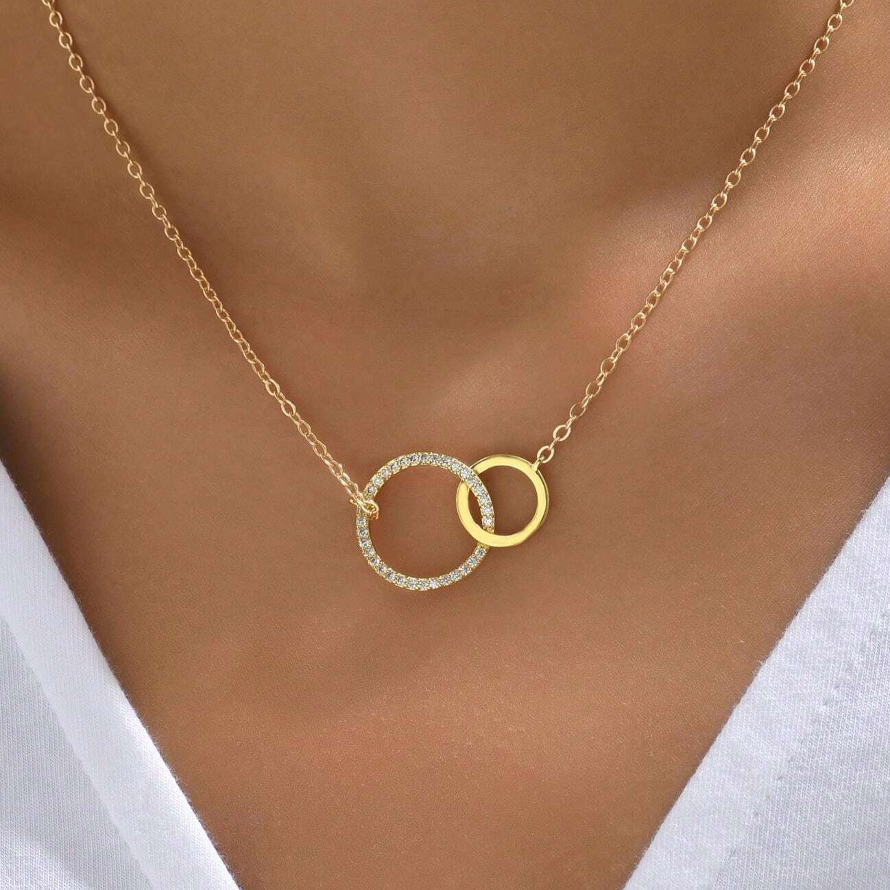 Circle Pendant Necklace