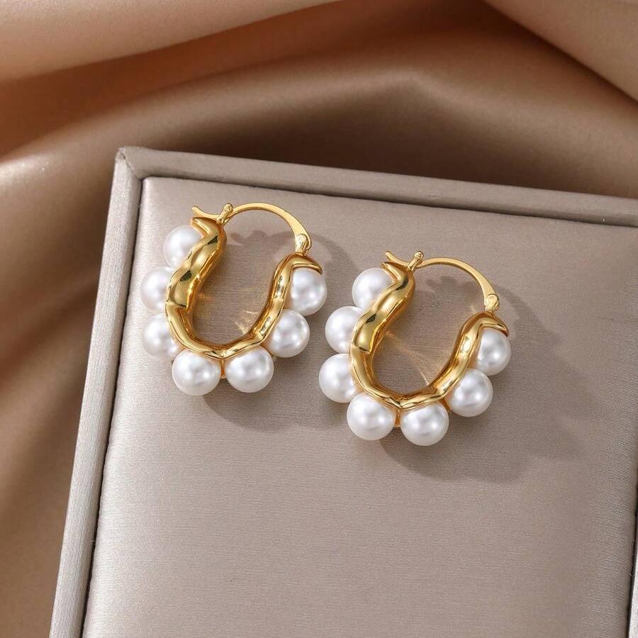 European & American Fashion Metal U Shape Faux Pearl Stud Earrings