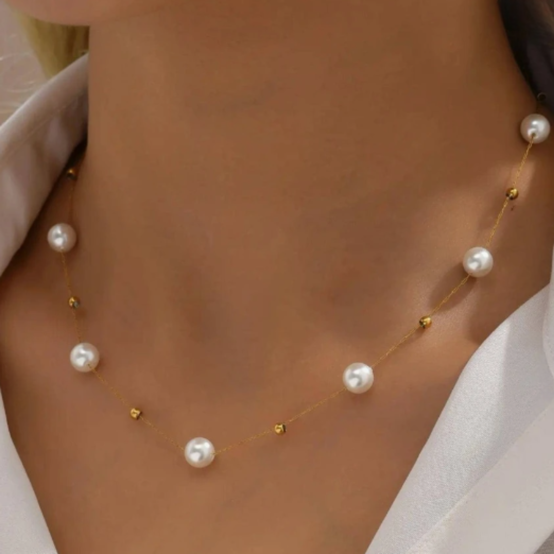 Faux Pearl Decor Necklace