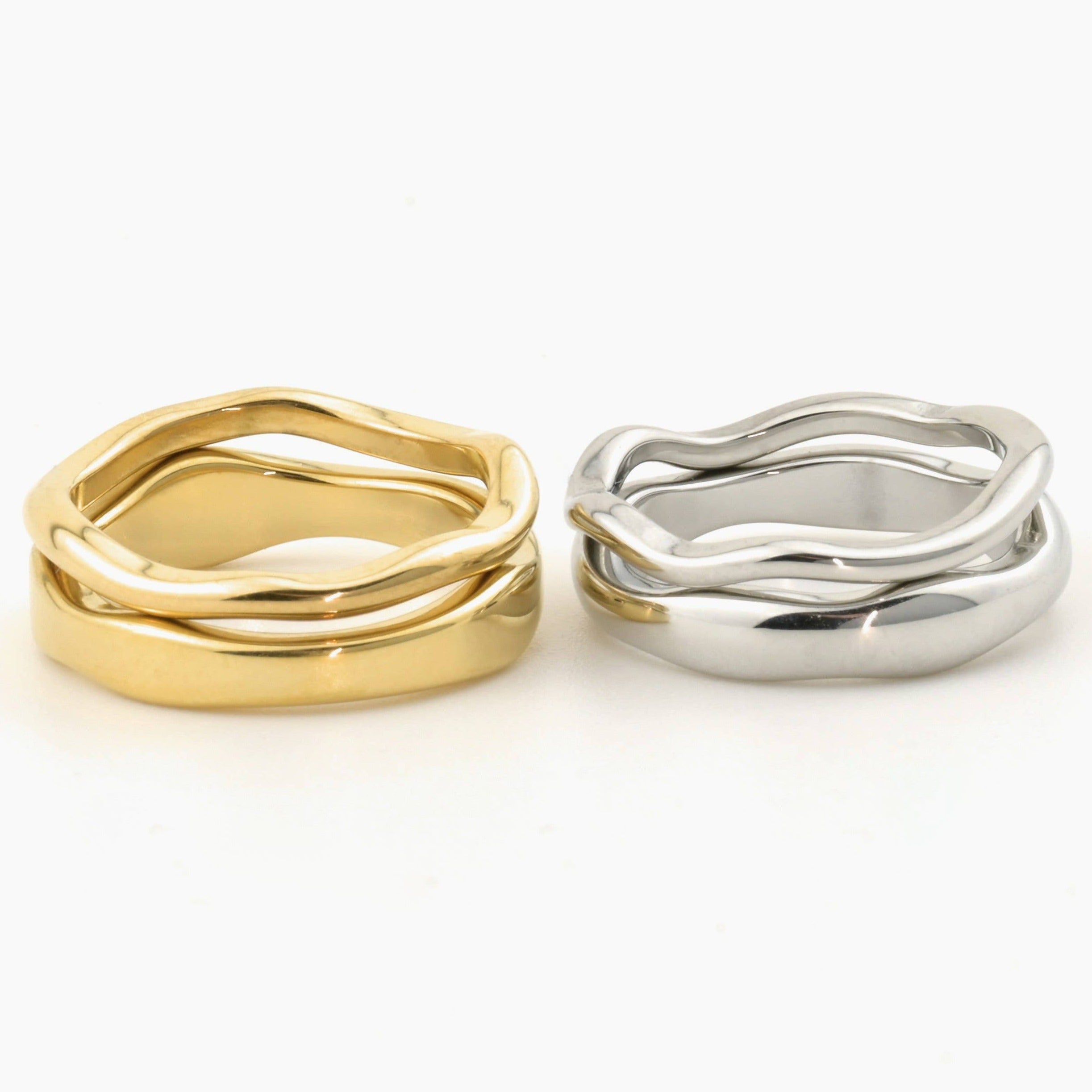 Conjunto de anillos de oro a prueba de deslustre - Anillos ondulados rellenos de oro de 18 k