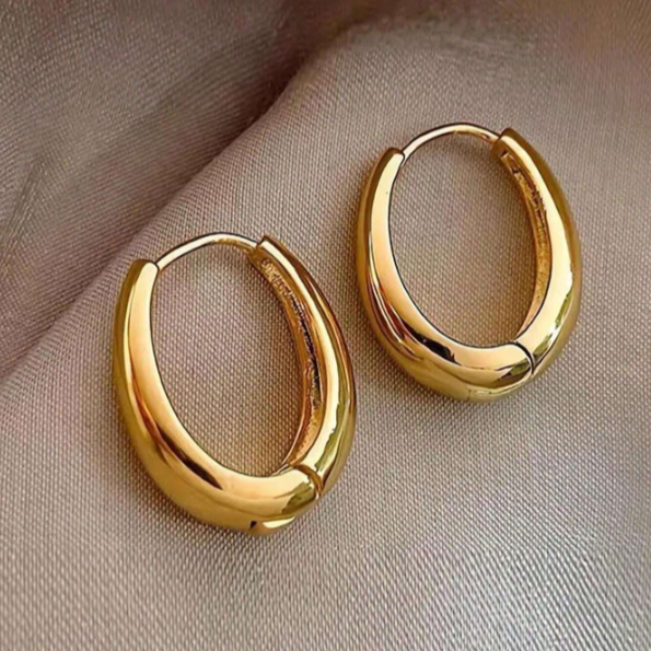 Copper Vintage & Chic Glossy Oval Shaped Hoop Earrings