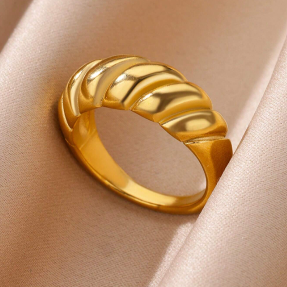 18K Gold Plated Stainless Steel Croissant Ring