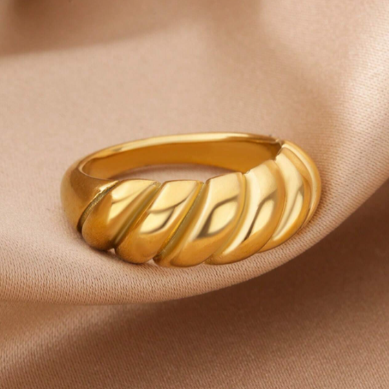 18K Gold Plated Stainless Steel Croissant Ring