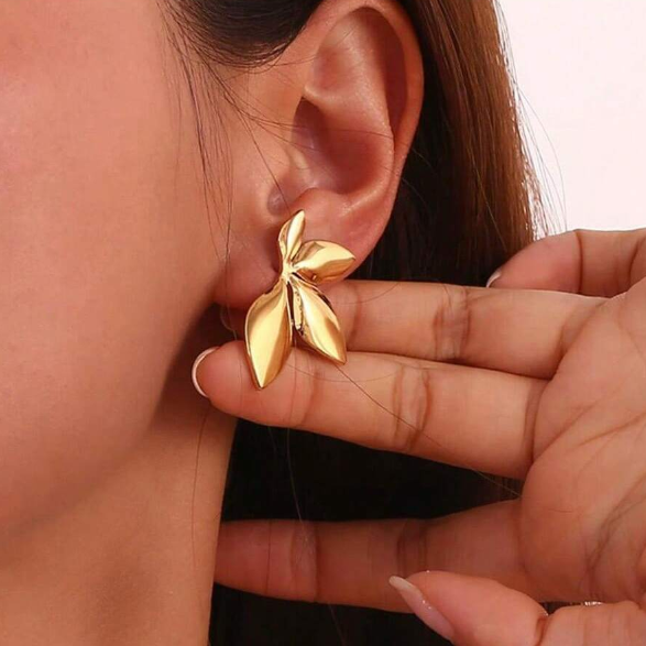 Flower Shape Earrings Suitable for Women's Casual Daily Wearing