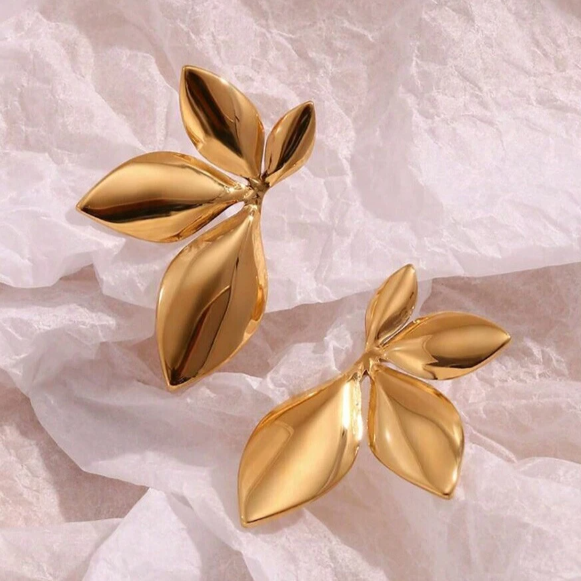 Flower Shape Earrings Suitable for Women's Casual Daily Wearing