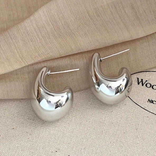 Minimalist Geometric Teardrop Shaped Earrings