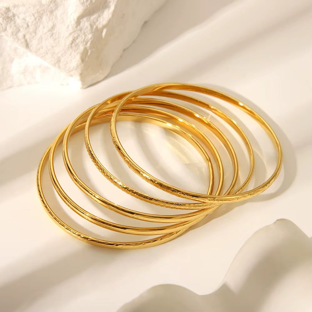 Verona Minimalist Gold Cuff